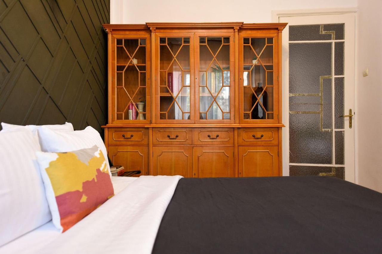 Stylish & Spacious Near The Old Town - A Touch Of History, A Dash Of Modernity Bucharest
