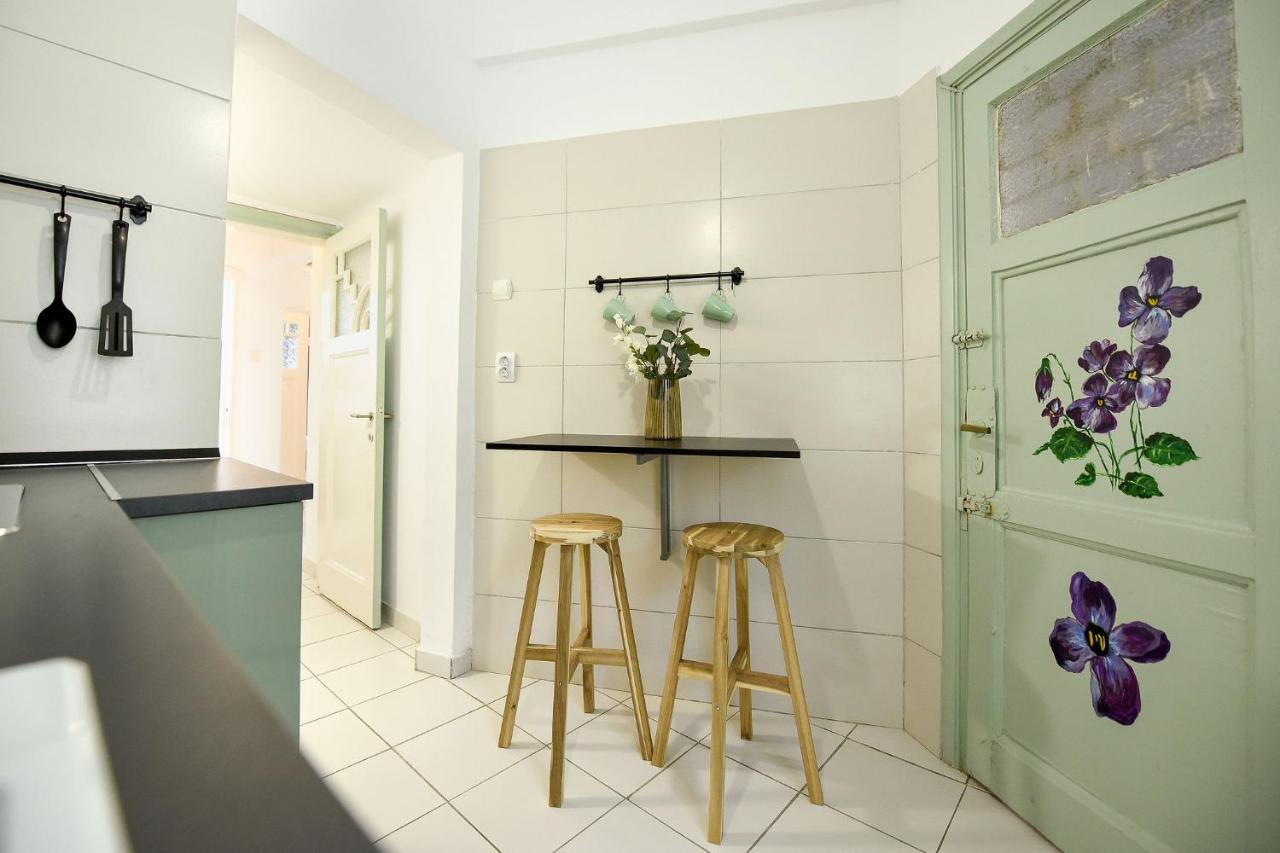Stylish & Spacious Near The Old Town - A Touch Of History, A Dash Of Modernity Bucharest